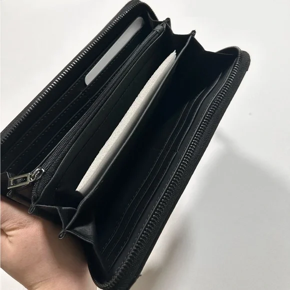 Guess wallet new with tags - Picture 5 of 8